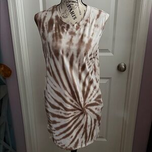 Tilly's Brown and White Tie-Dye Dress
